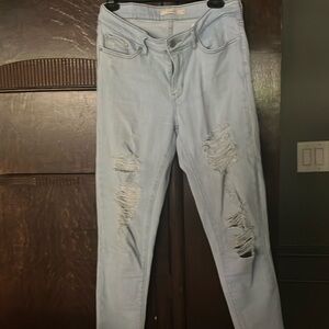 Levi’s 711 Skinny Jean size 28”